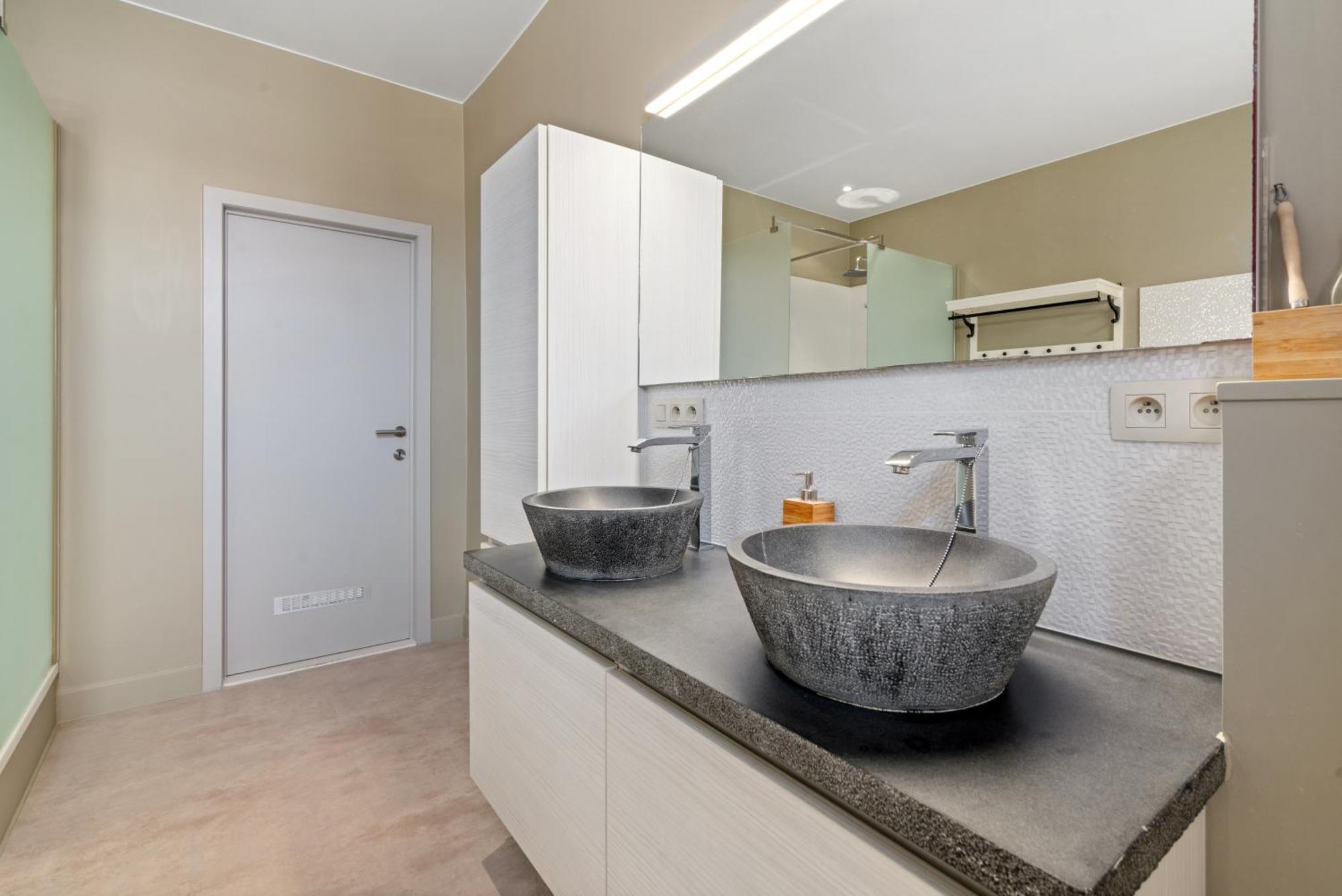 Spacious Guest Suites Near Historic Market - 5 Min Walk Брюгге Екстер'єр фото