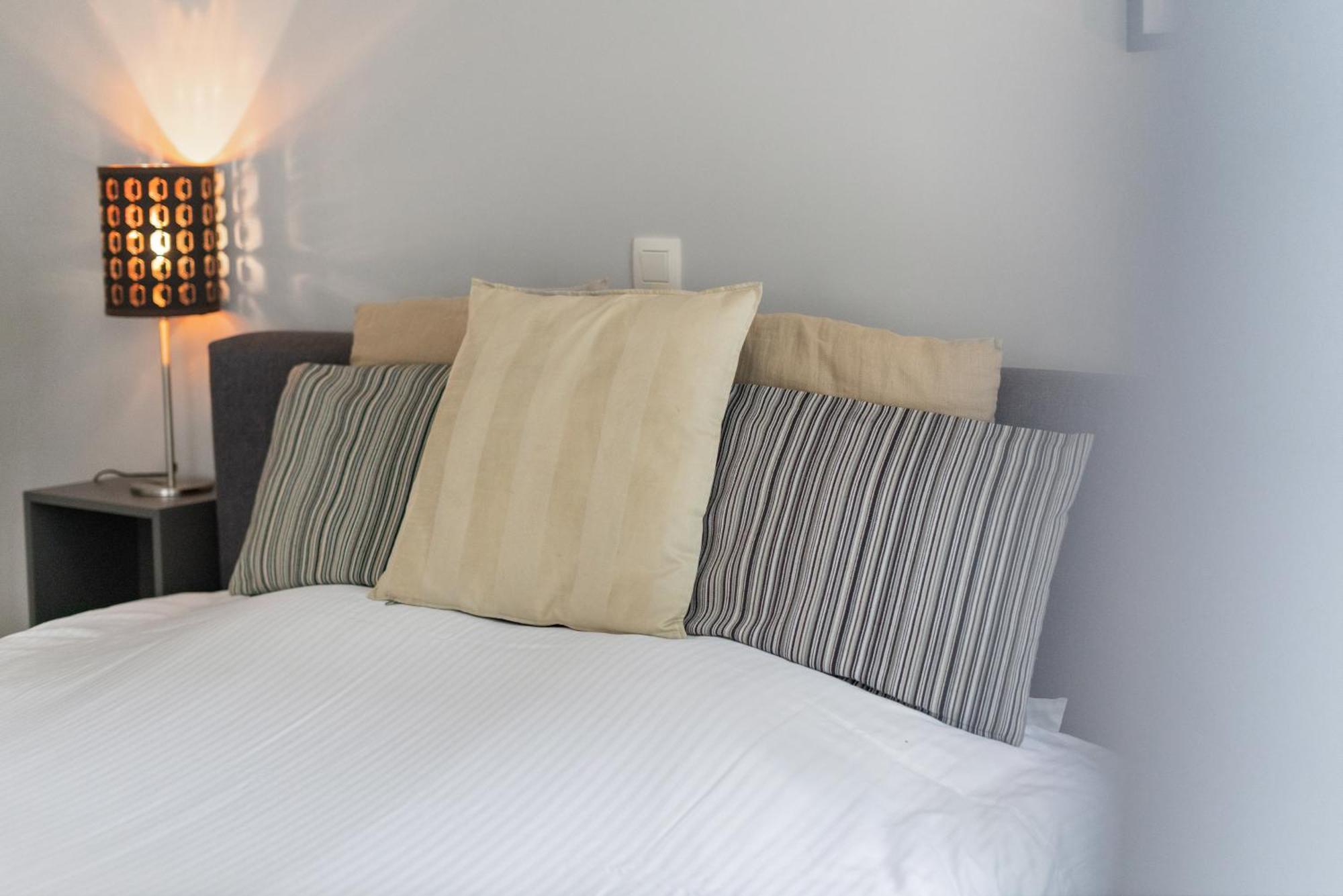 Spacious Guest Suites Near Historic Market - 5 Min Walk Брюгге Екстер'єр фото